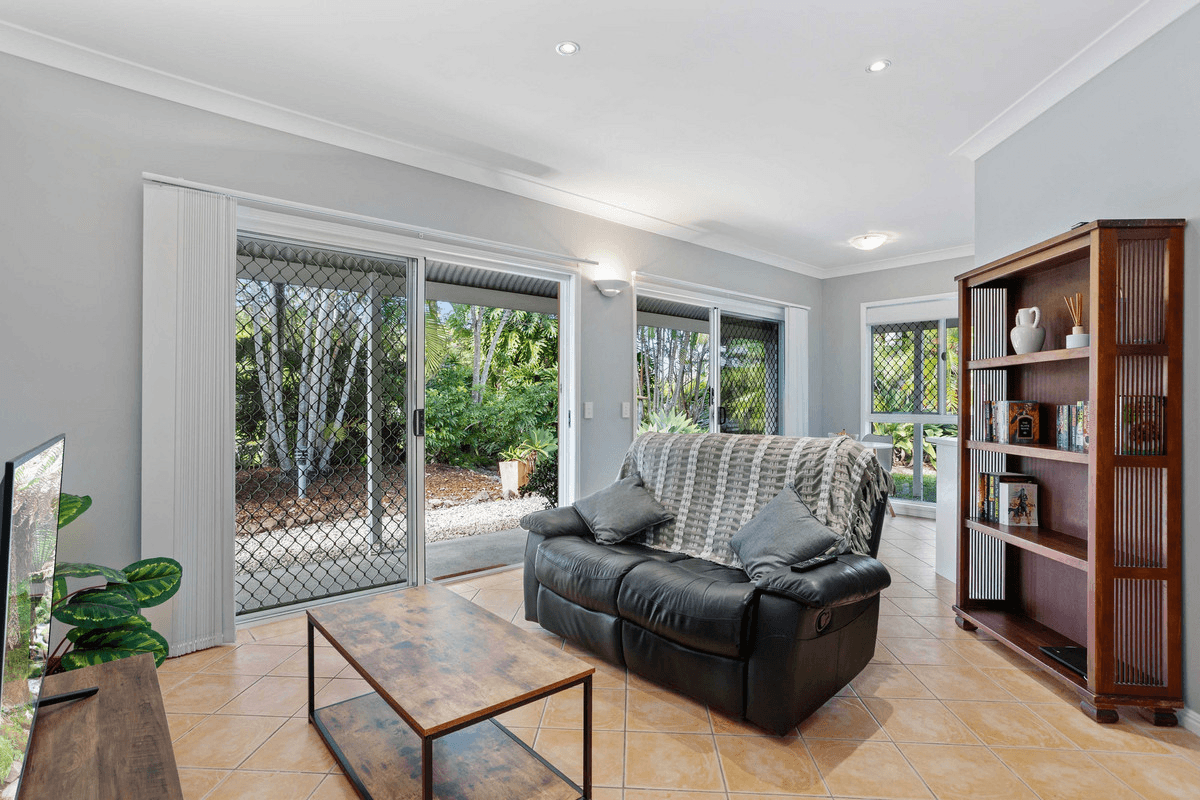 2 Elm Court, Tallebudgera, QLD 4228