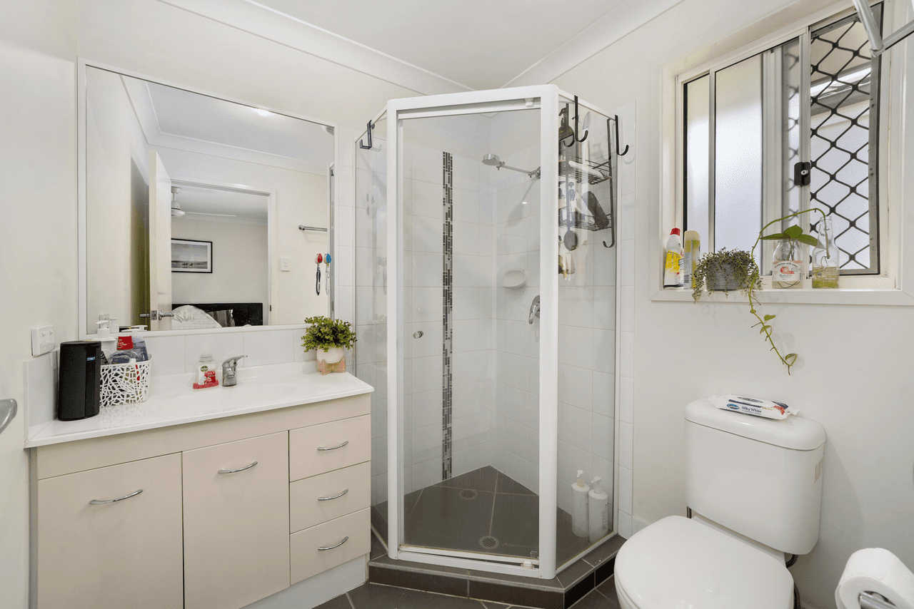 12 Bowerbird Crescent, DAKABIN, QLD 4503