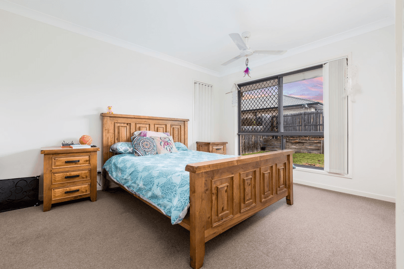 1/7 Kestrel Street, LOWOOD, QLD 4311