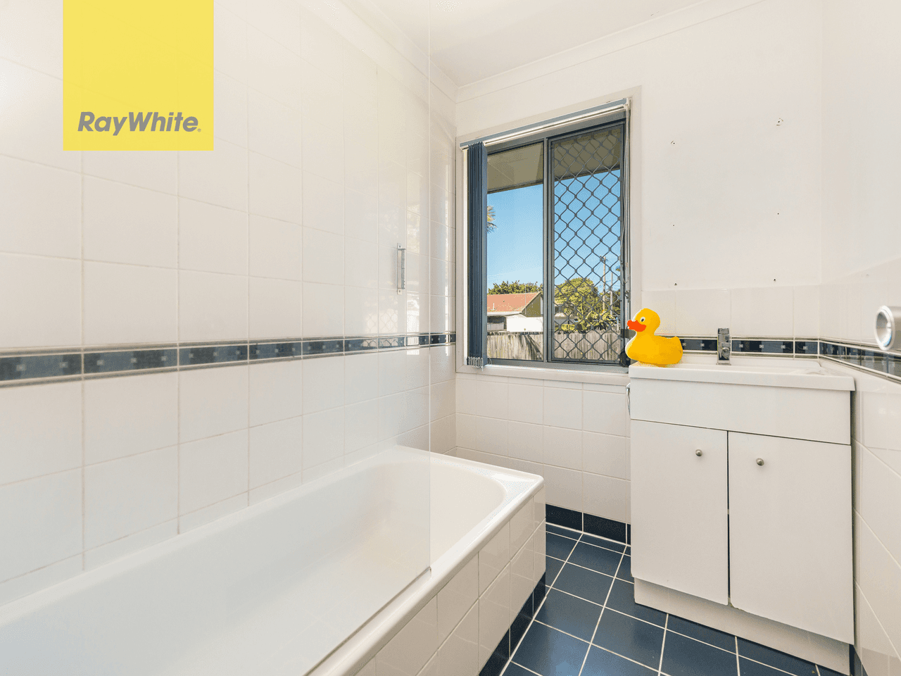 38 Camelia Avenue, LOGAN CENTRAL, QLD 4114