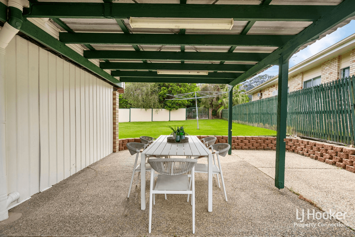 1 Folkstone Avenue, Albany Creek, QLD 4035