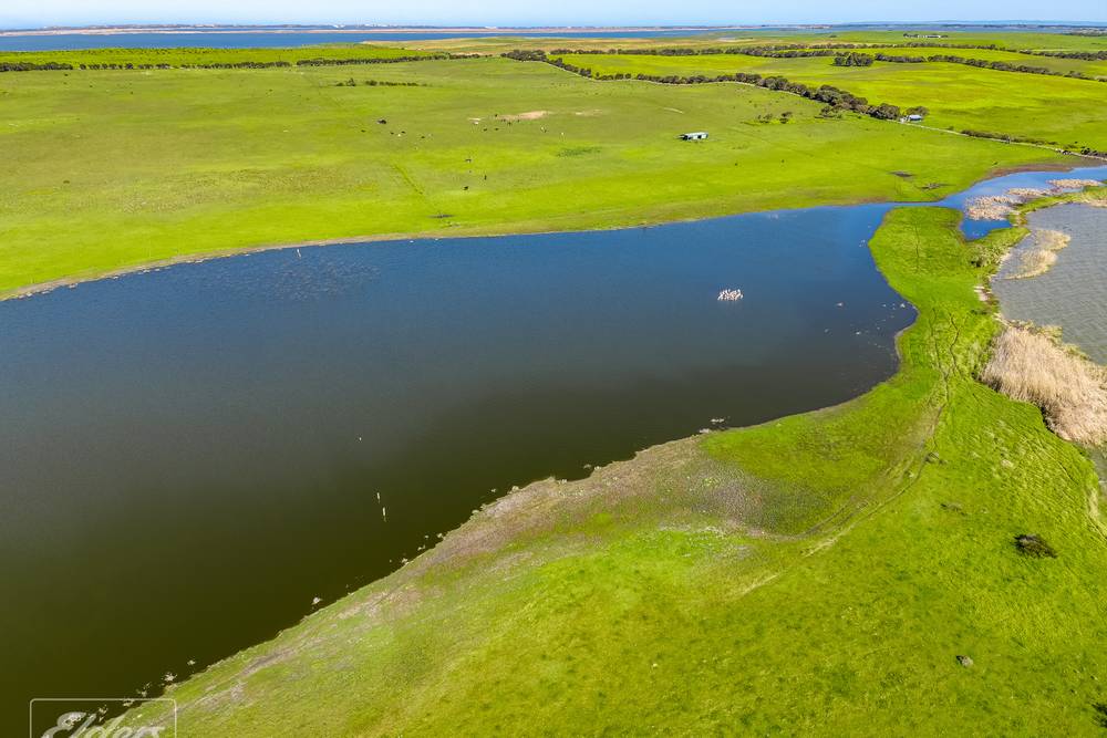 100 & 101 Point Sturt Road, Clayton Bay, SA 5256