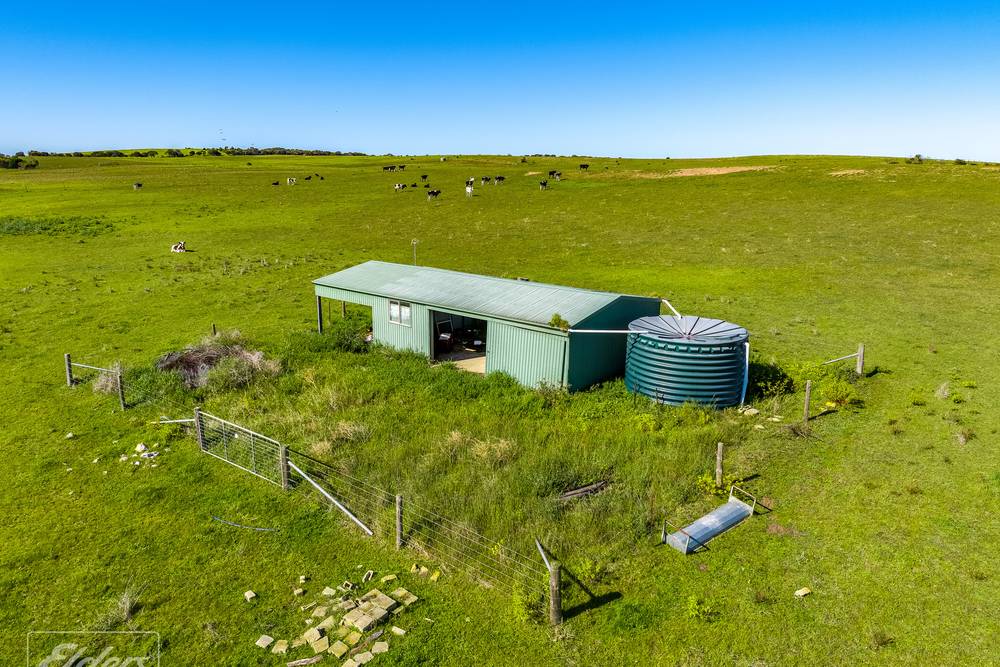 100 & 101 Point Sturt Road, Clayton Bay, SA 5256