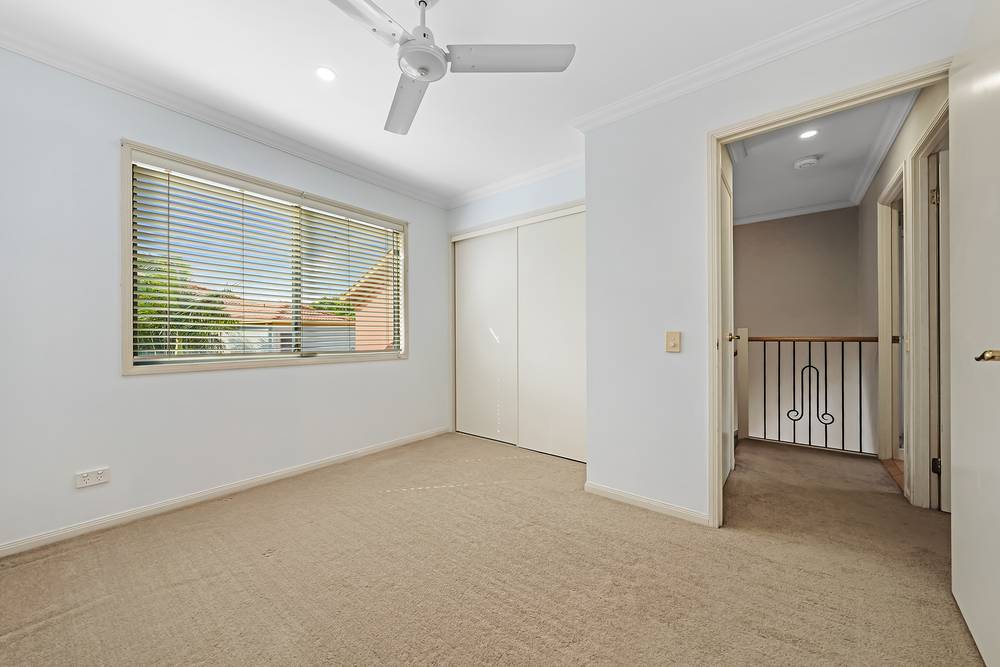44/20 Fairway Drive, CLEAR ISLAND WATERS, QLD 4226