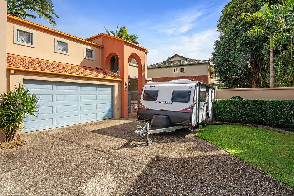 44/20 Fairway Drive, CLEAR ISLAND WATERS, QLD 4226