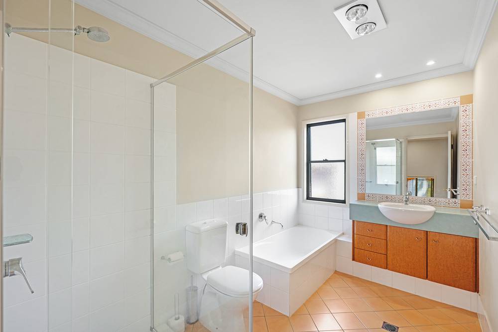 44/20 Fairway Drive, CLEAR ISLAND WATERS, QLD 4226