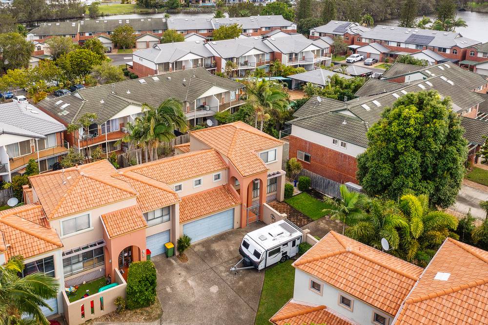 44/20 Fairway Drive, CLEAR ISLAND WATERS, QLD 4226