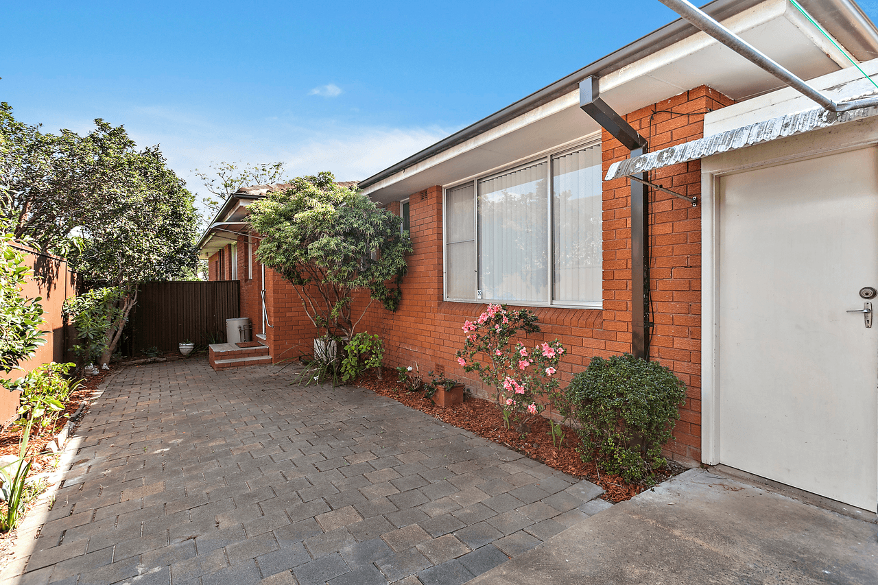 2/35 Bassett Street, HURSTVILLE, NSW 2220