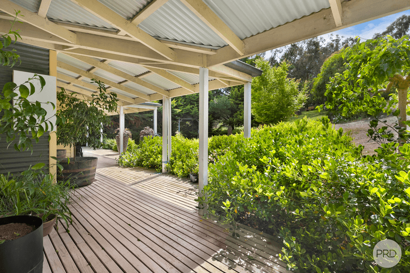 14 Carney Street West, MOUNT EGERTON, VIC 3352