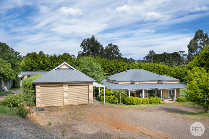 14 Carney Street West, MOUNT EGERTON, VIC 3352