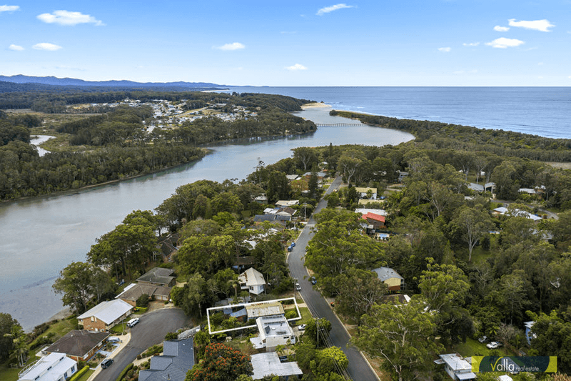 37 BANYANDAH ROAD, HYLAND PARK, NSW 2448