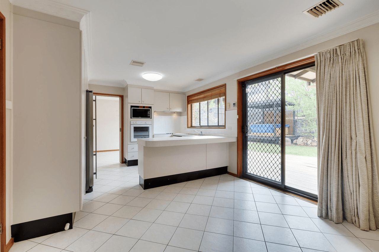 28 Coningham Street, GOWRIE, ACT 2904