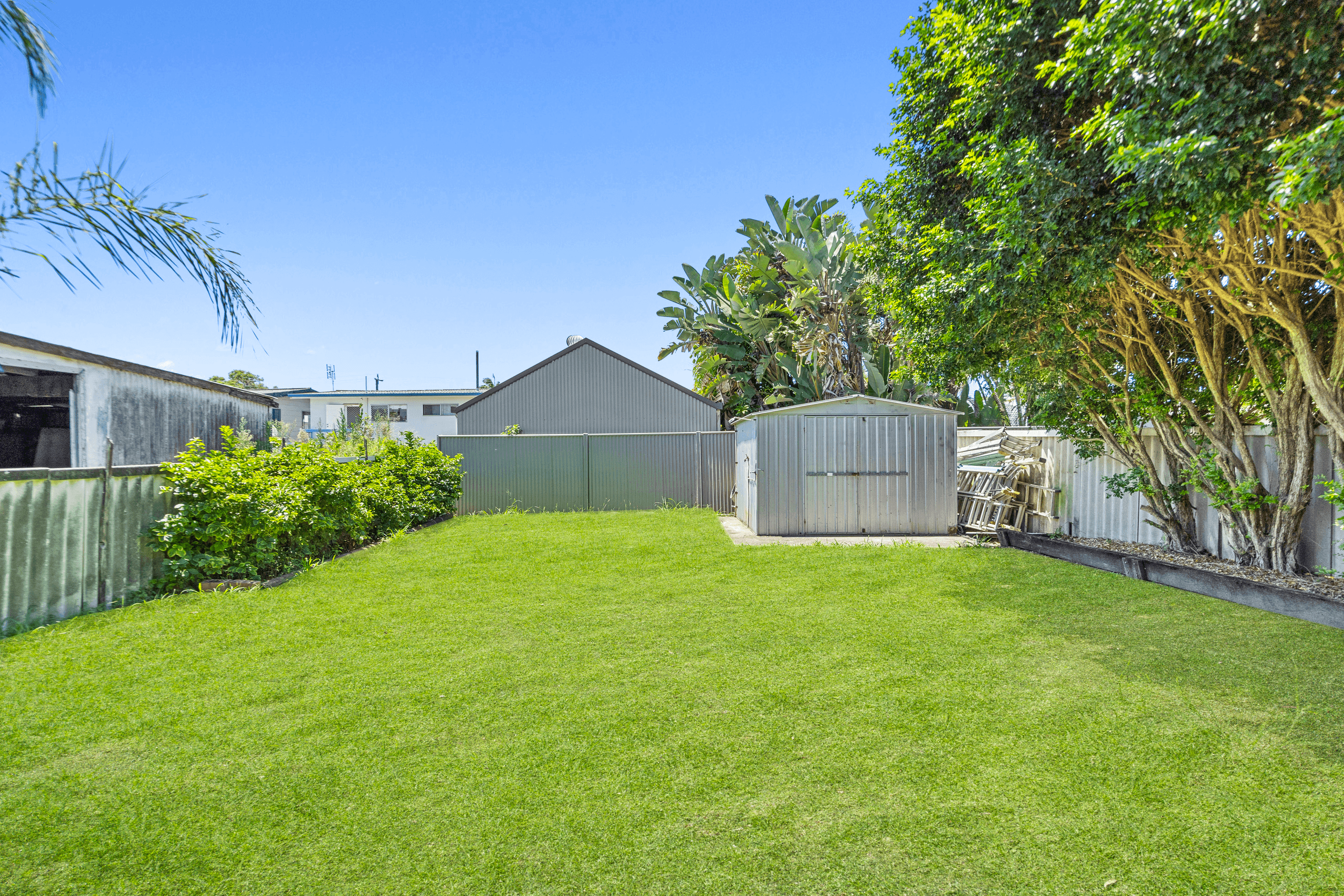 43 Pacific Avenue, Miami, QLD 4220