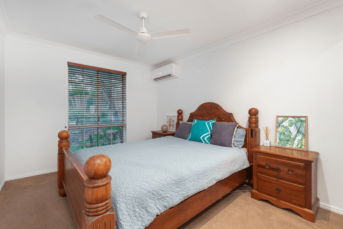 9 Mobbs Place, ORMEAU, QLD 4208