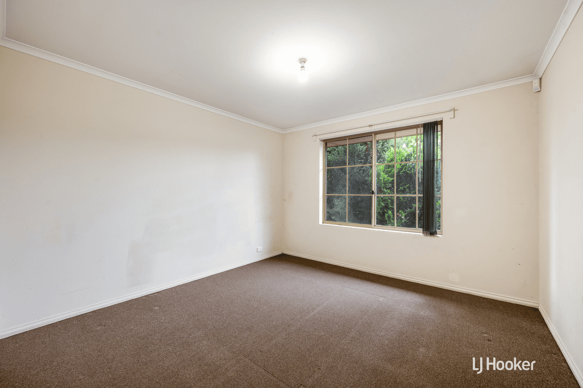 7 Cassinia Street, CRAIGMORE, SA 5114