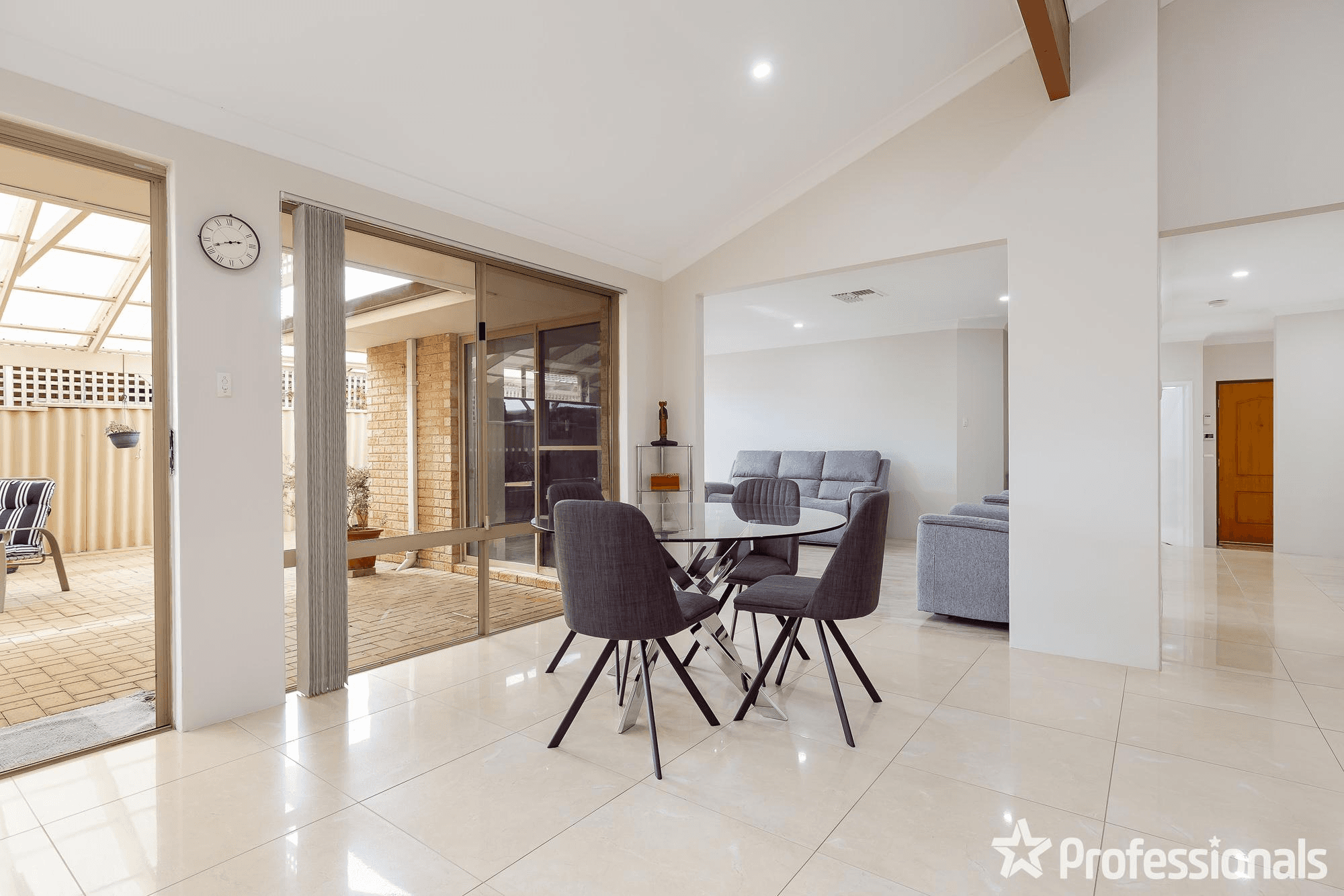 135 Pinetree Gully Road, WILLETTON, WA 6155