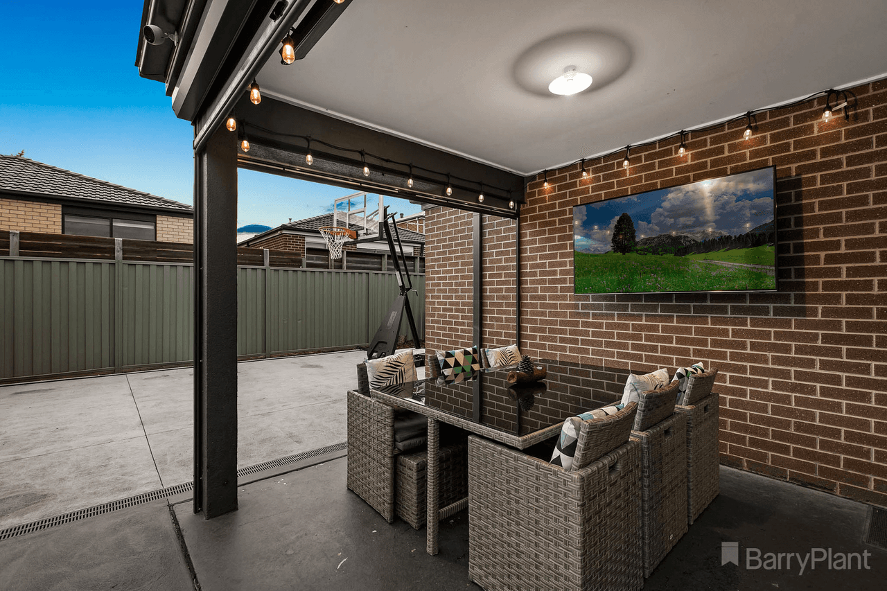 72 McEwan Drive, Cranbourne East, VIC 3977