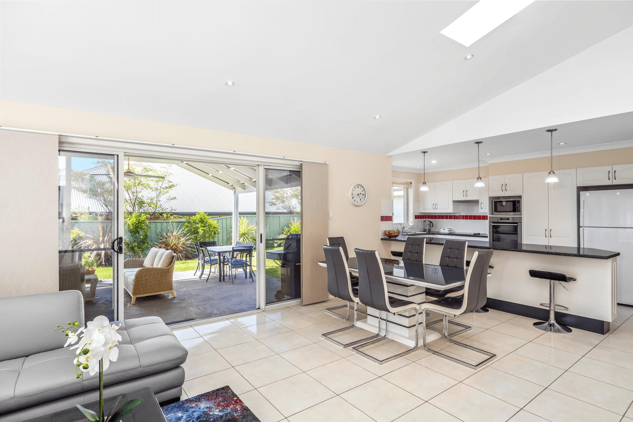 67 Golden Wattle Drive, ULLADULLA, NSW 2539