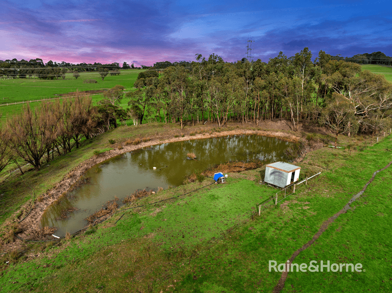 65 Garfield North Road, GARFIELD NORTH, VIC 3814