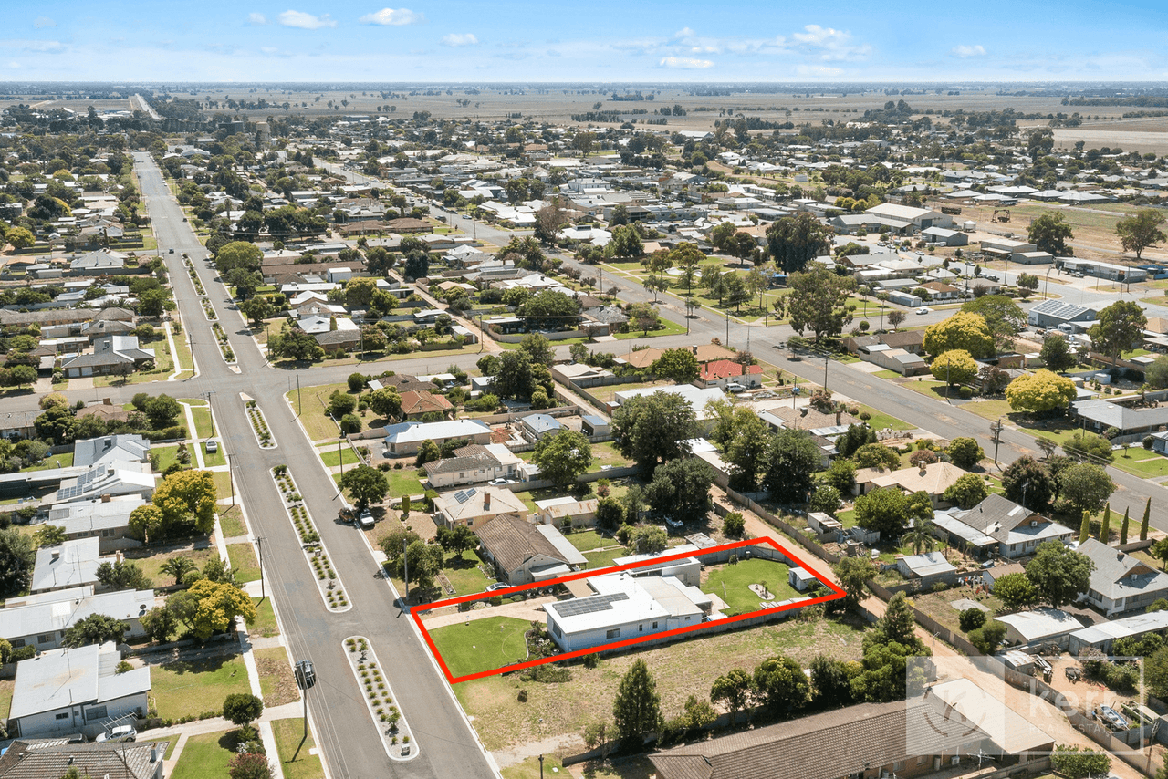 94 Coree Street, Finley, NSW 2713