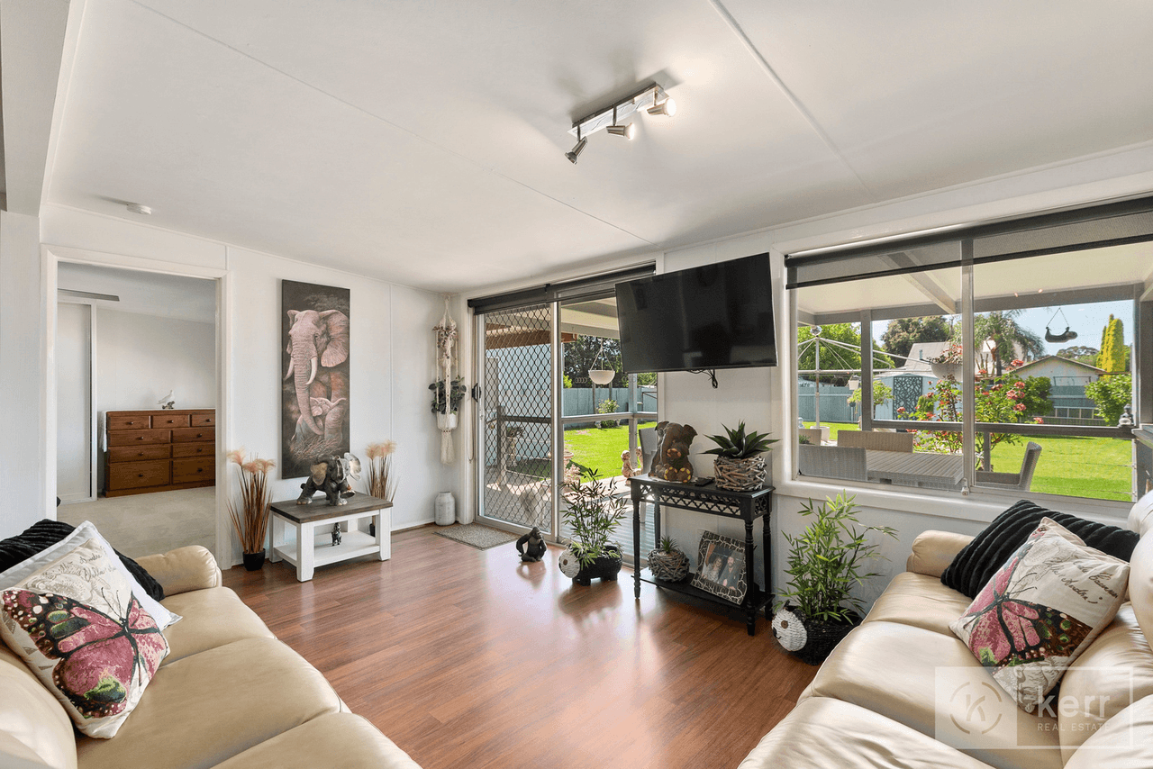 94 Coree Street, Finley, NSW 2713