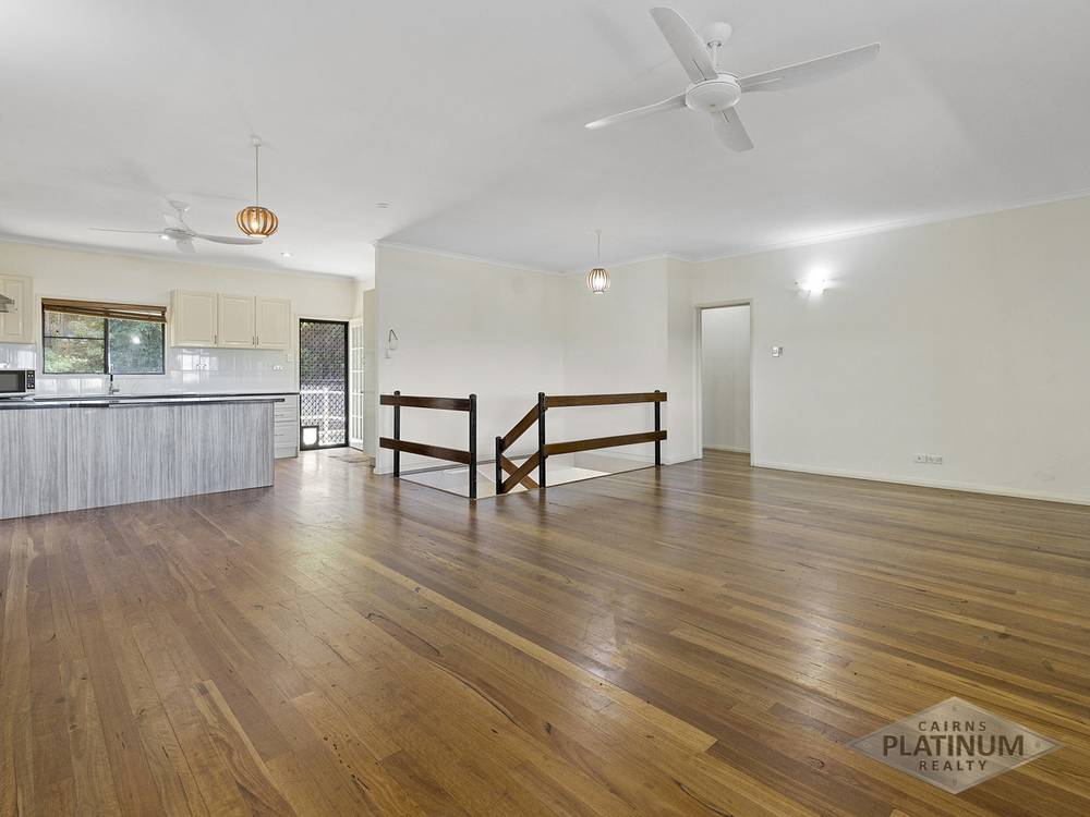 7 Kerryanne Close, Smithfield, QLD 4878