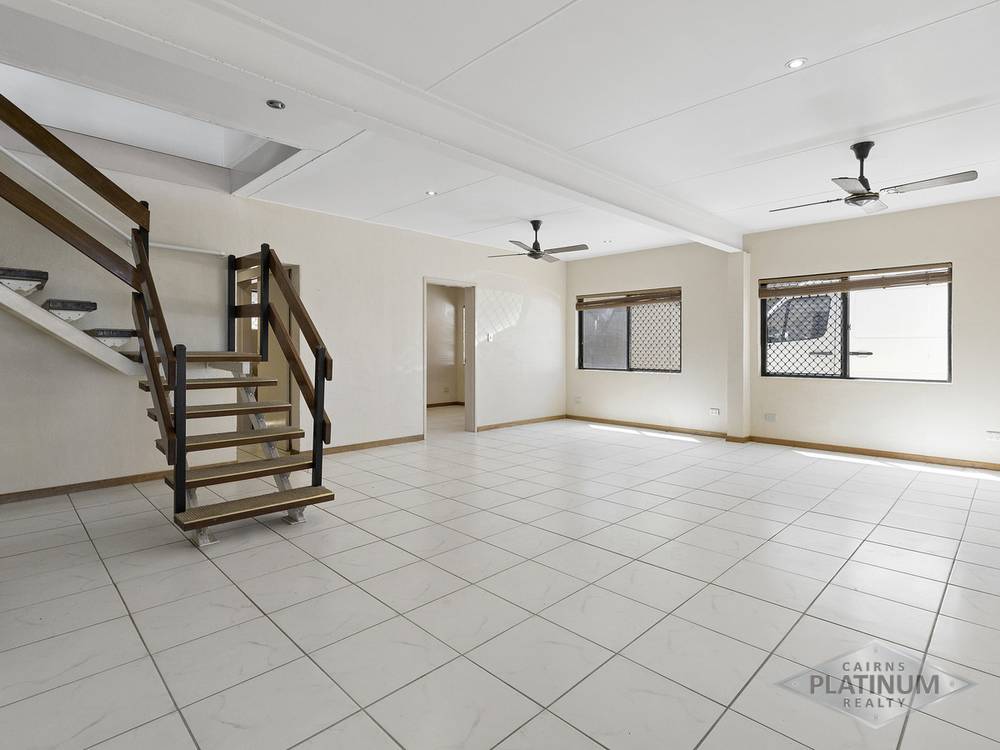 7 Kerryanne Close, Smithfield, QLD 4878