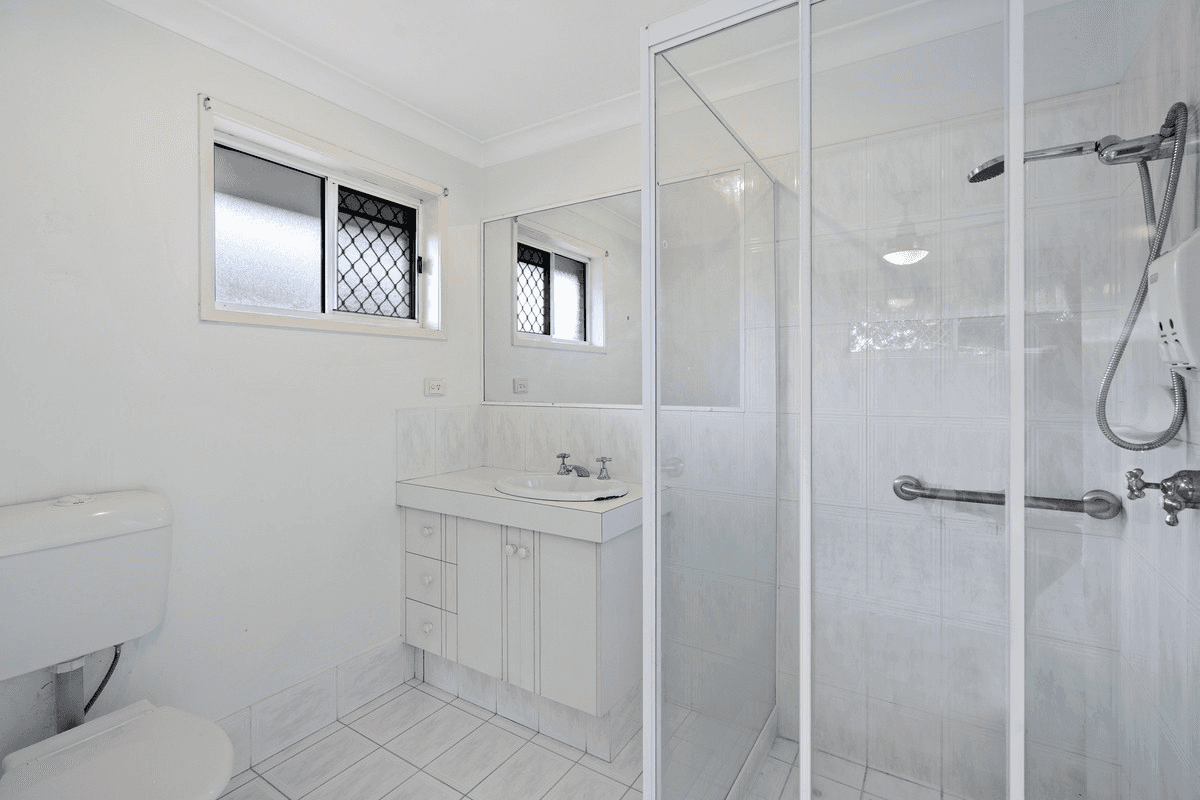 23 Harrier Drive, Burleigh Waters, QLD 4220