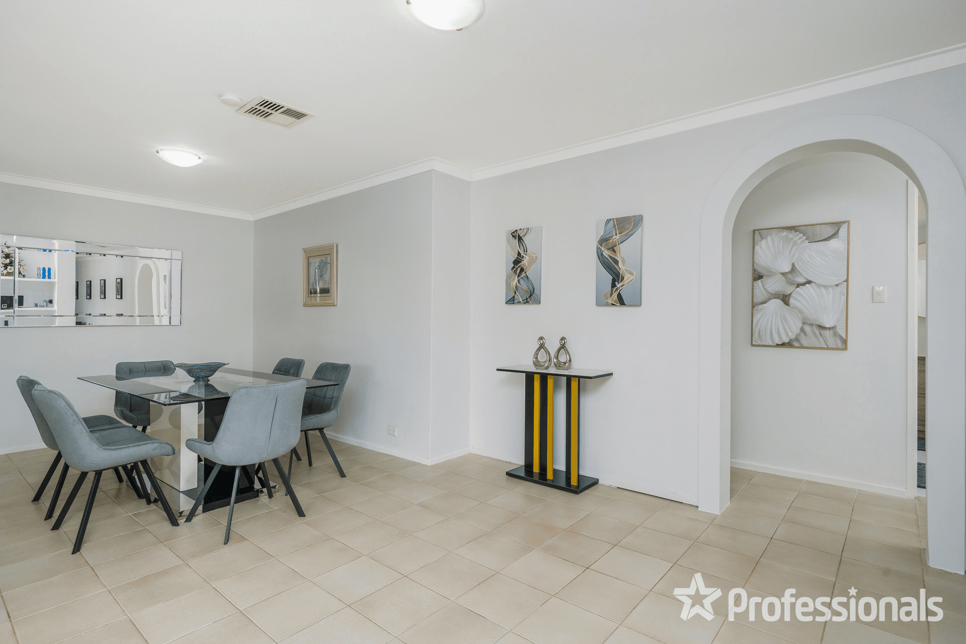 11 Claygate Way, KINGSLEY, WA 6026