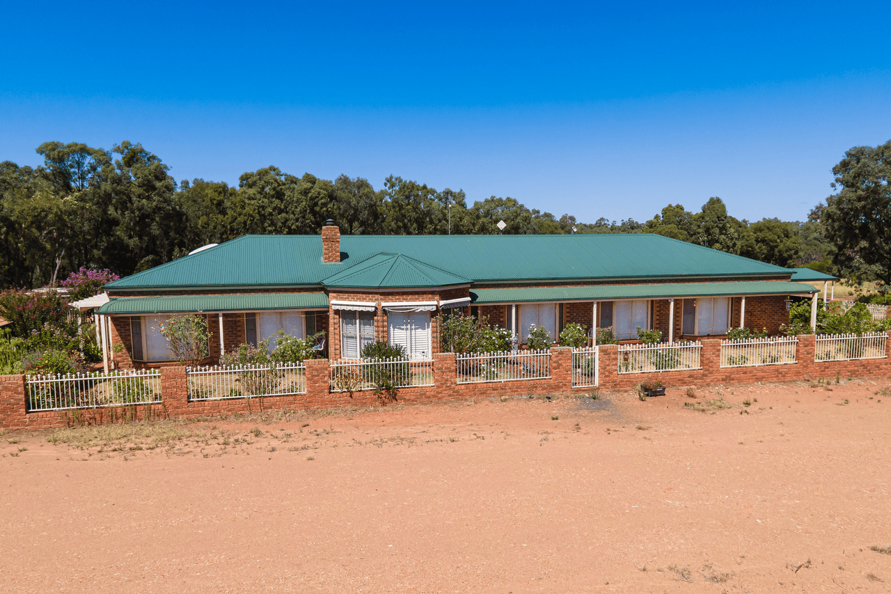 915 Thanowring Road, TEMORA, NSW 2666