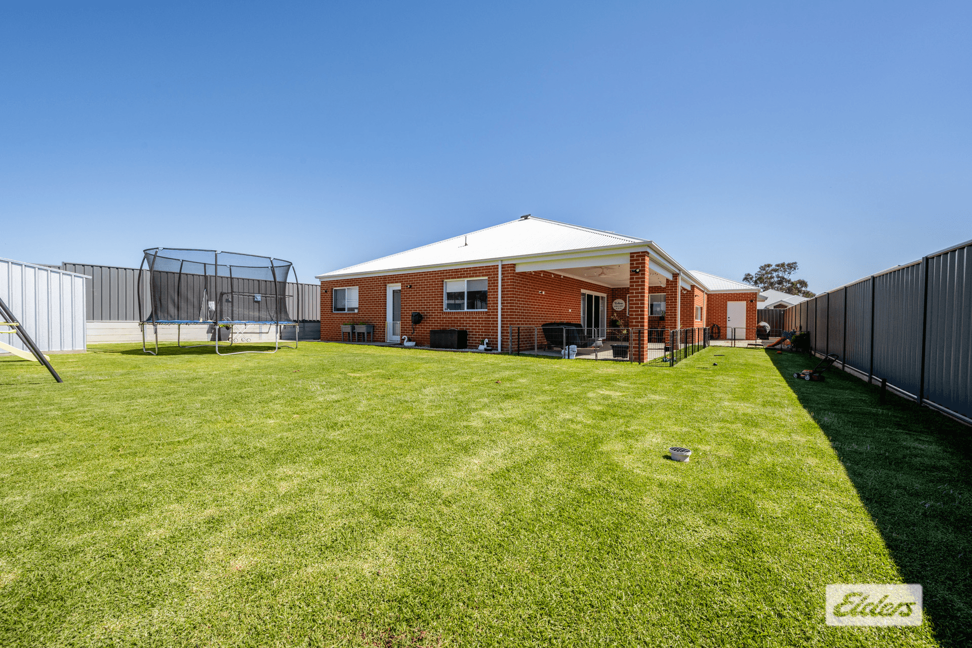 137 Hillford Circuit, Thurgoona, NSW 2640