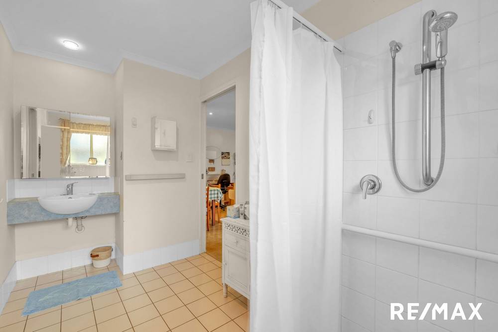 11 Hill Street, NAMBOUR, QLD 4560