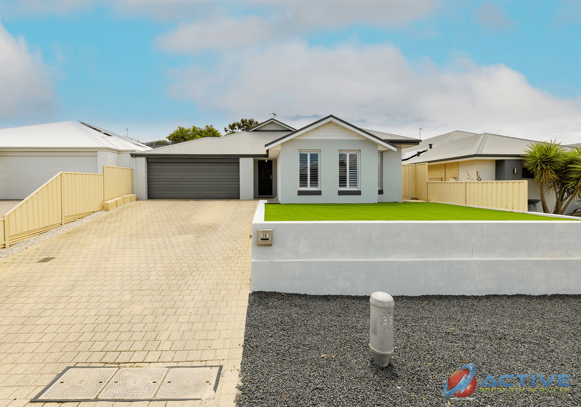 15 Chieftain Pass, MADORA BAY, WA 6210