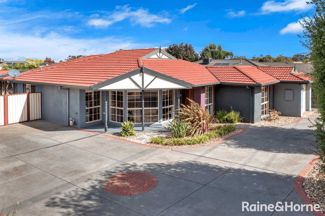 239 Mitchells Lane, SUNBURY, VIC 3429