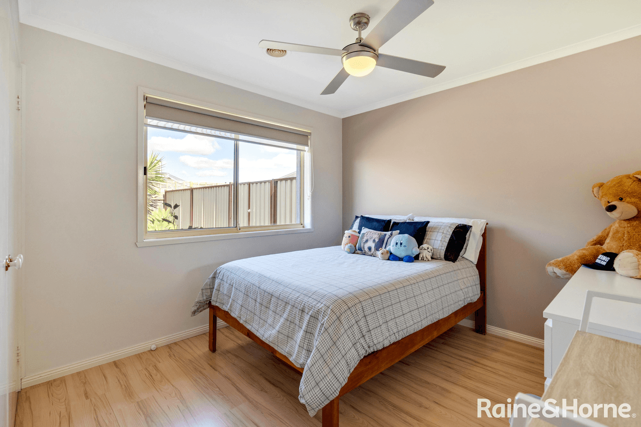 239 Mitchells Lane, SUNBURY, VIC 3429