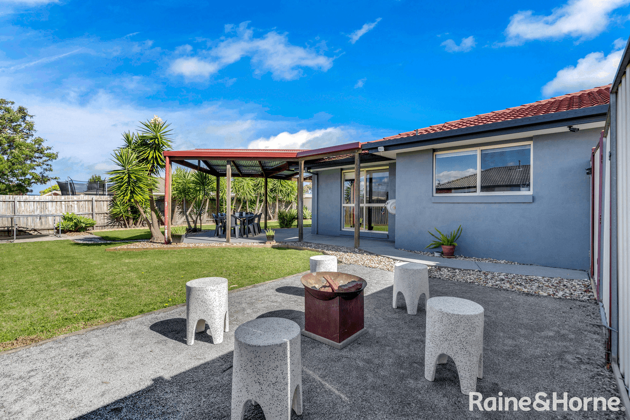 239 Mitchells Lane, SUNBURY, VIC 3429