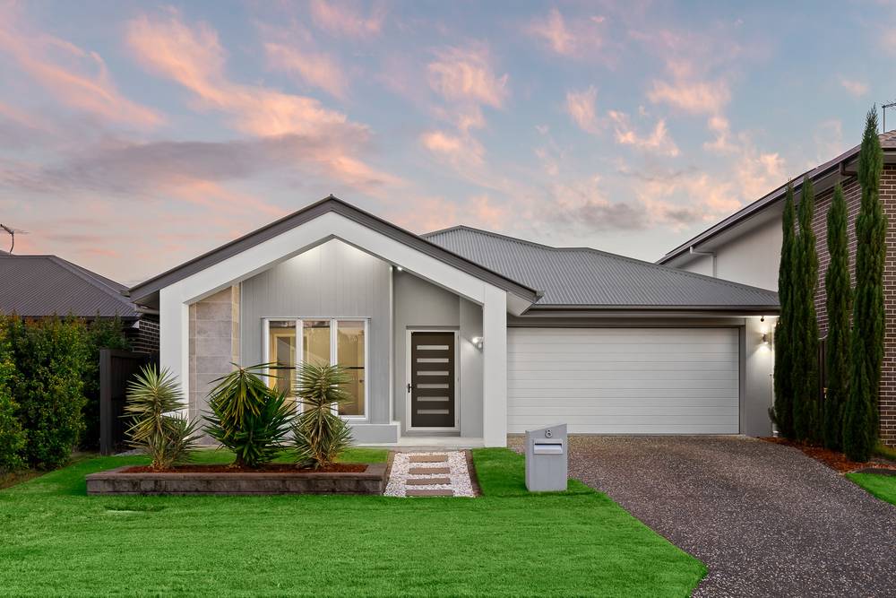 8 Kite Close, Pallara, QLD 4110