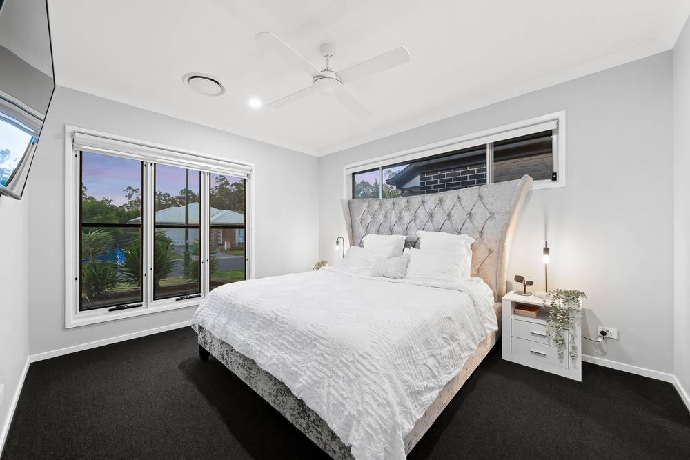 8 Kite Close, Pallara, QLD 4110