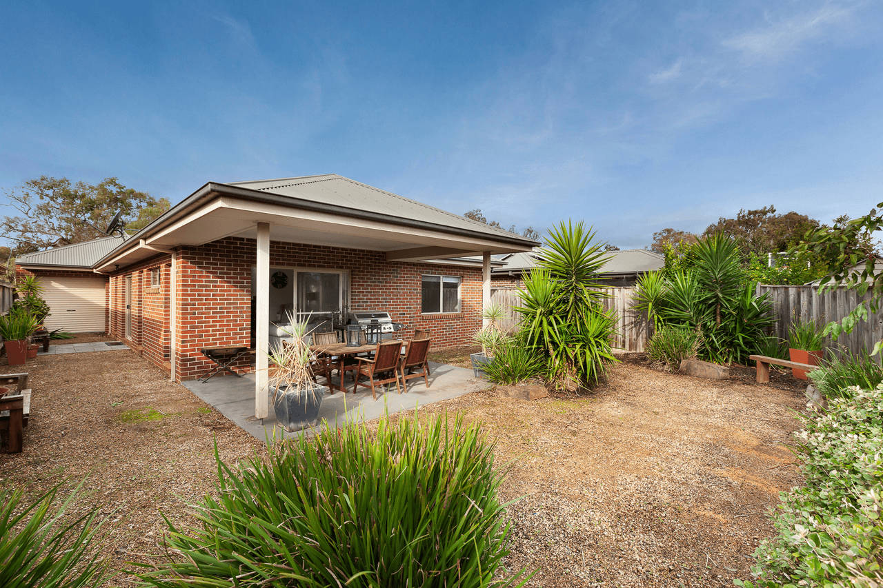 8 Cashmere Drive, Doreen, VIC 3754