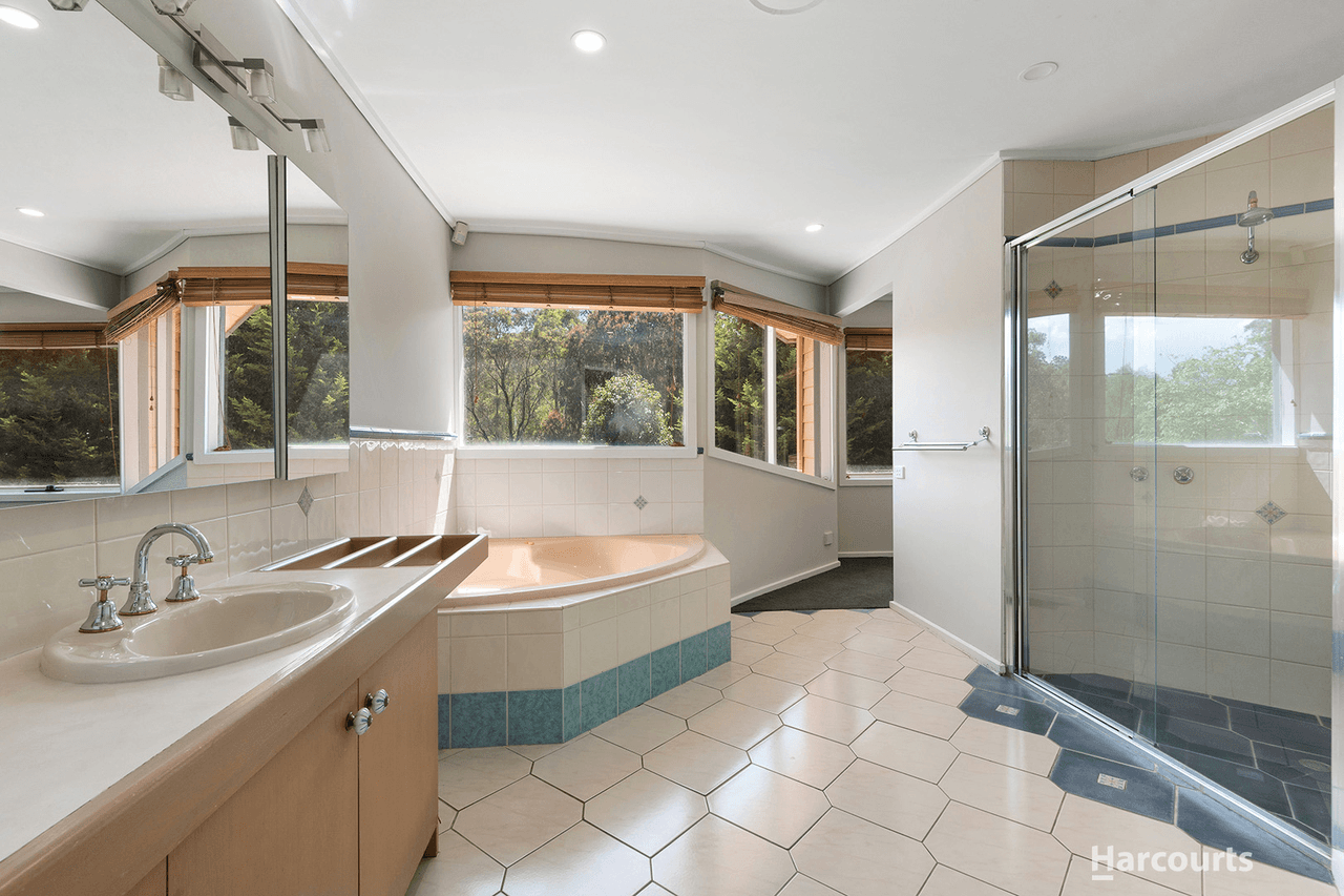 10 Conos Court, DONVALE, VIC 3111