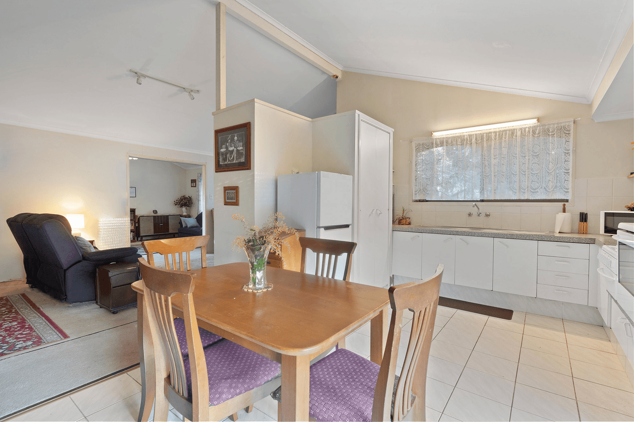 10 Maibry Street, WISHART, QLD 4122