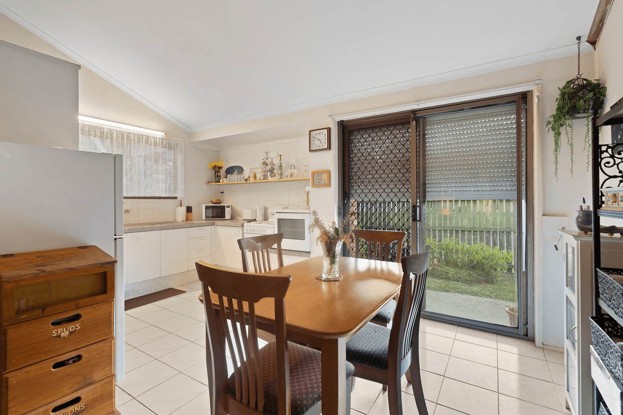 10 Maibry Street, WISHART, QLD 4122