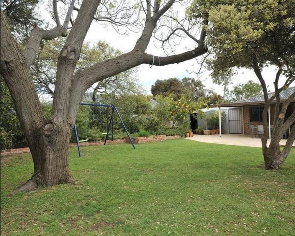 3 Pinedale Way, SAFETY BAY, WA 6169