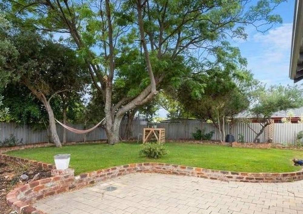 3 Pinedale Way, SAFETY BAY, WA 6169