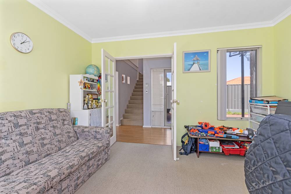 64A Moolyeen Road, BRENTWOOD, WA 6153