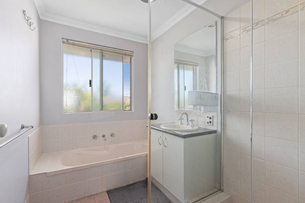 64A Moolyeen Road, BRENTWOOD, WA 6153
