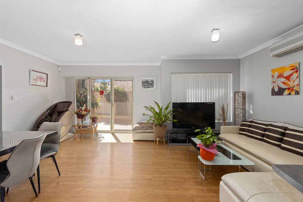 64A Moolyeen Road, BRENTWOOD, WA 6153
