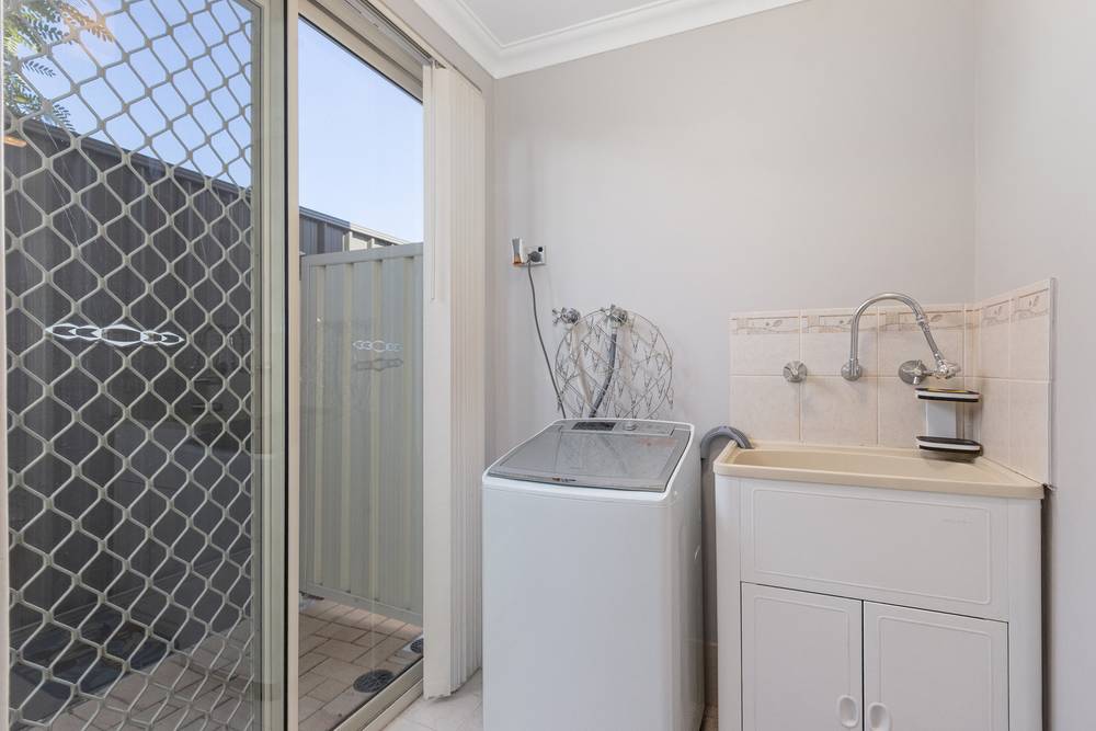 64A Moolyeen Road, BRENTWOOD, WA 6153