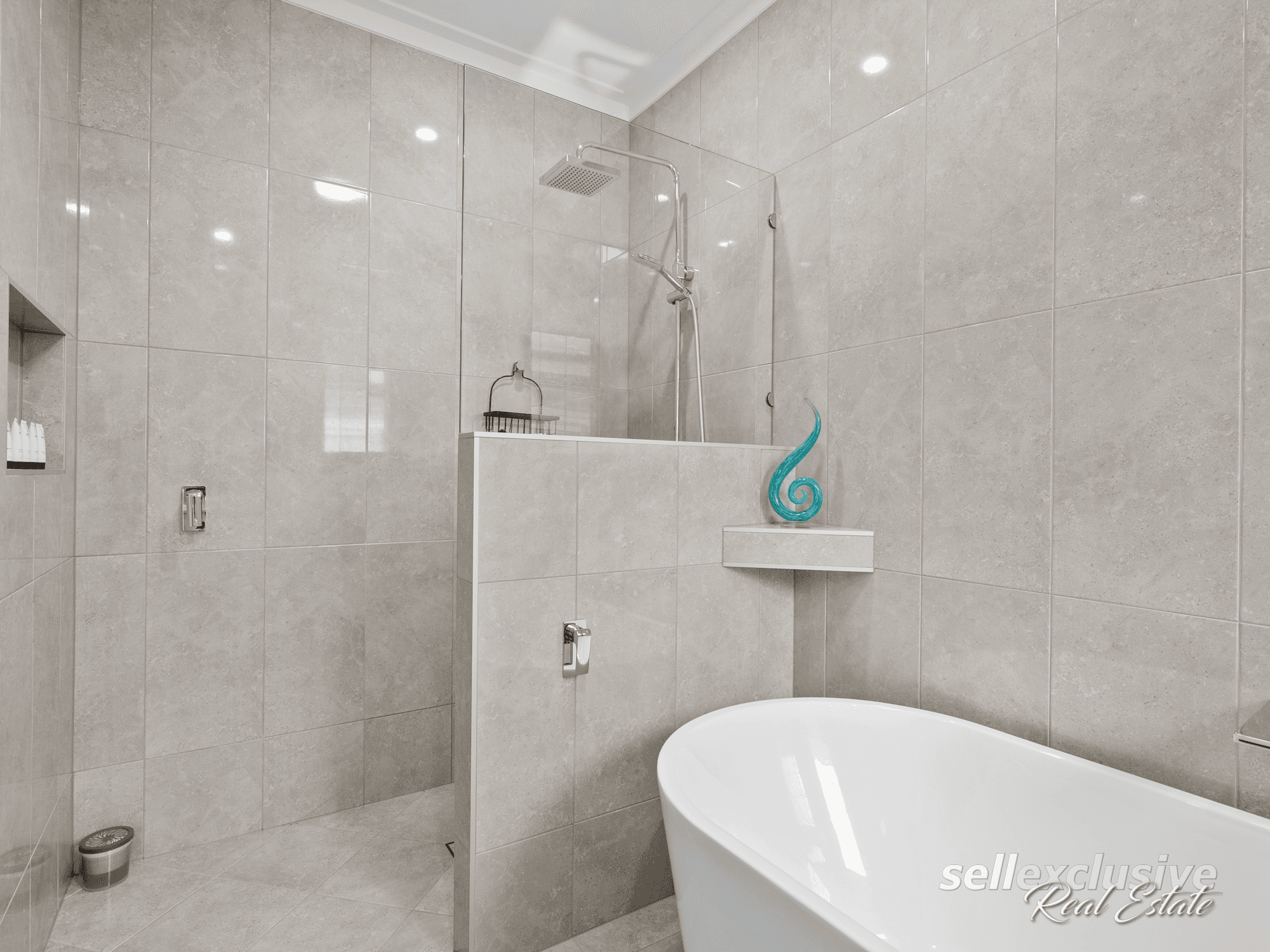 1 Caleana Close, Banksia Beach, QLD 4507