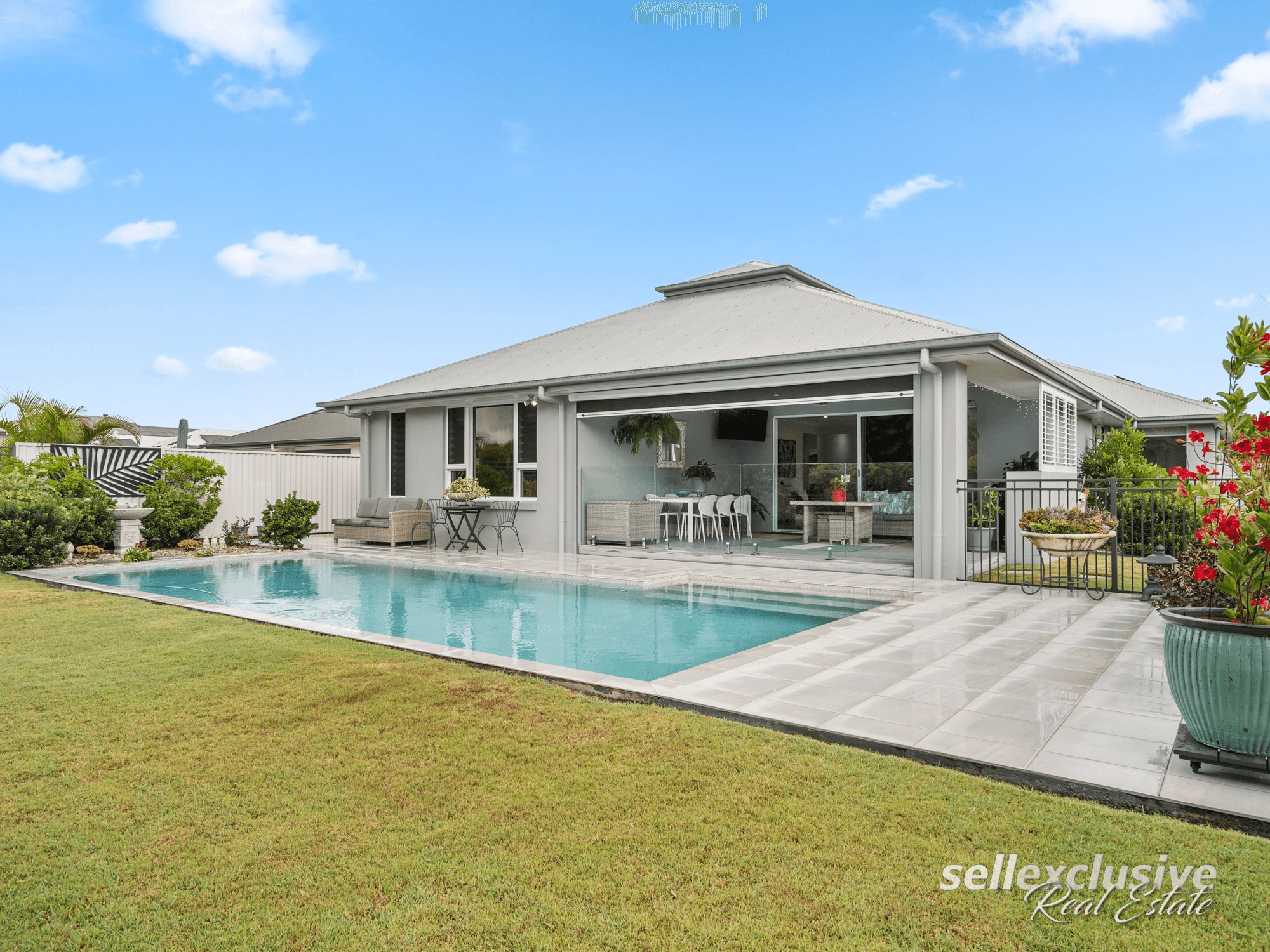 1 Caleana Close, Banksia Beach, QLD 4507